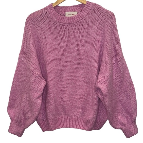 Pink Rose Sweaters - Pink arose Crew Neck Oversize Pink Knit Sweater Size M